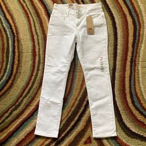 Levi’s jeans brand new with tags!